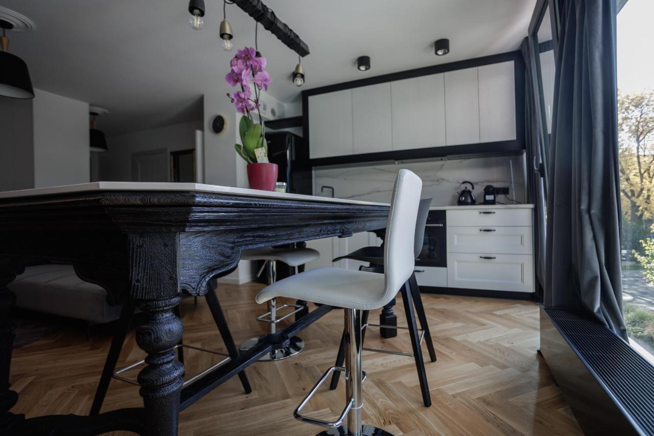 Art Apartamenty II Basen & Spa W Centrum Z Balkonem, Faktura Vat Lublin Exteriör bild